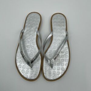 Coach Silver Metallic Flip Flops Size 7.5 ✨
